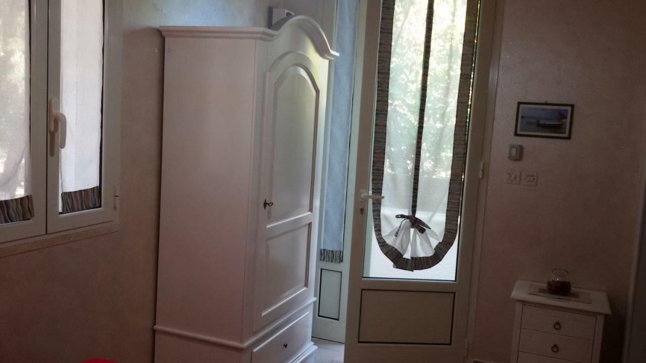 Casa Vacanze "Il Carrubo" Gagliano del Capo Exterior photo